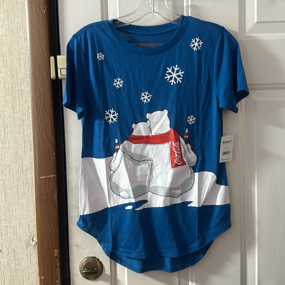 COCA COLA BEARS CHRISTMAS TEE: BLUE: NEW WITH TAGS: JUNIORS SIZE S